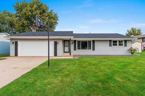 3551 GOLF Drive, GREEN BAY, WI 54311