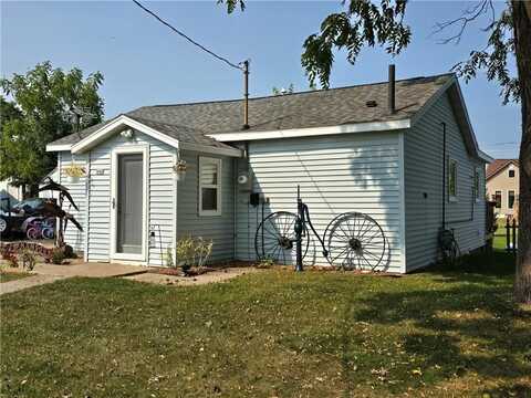 642 E Taft Street, Blair, WI 54616