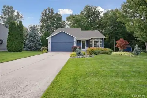 250 COVE VIEW Drive, Waterford, MI 48327