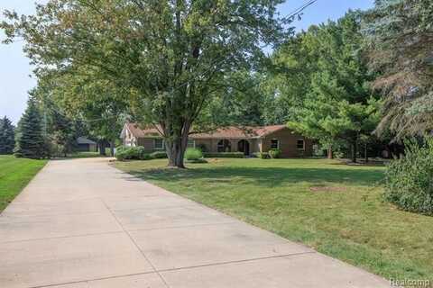 24633 DINSER Drive, Novi, MI 48374