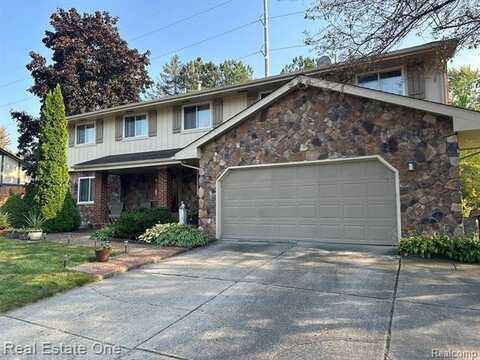 924 DAHLIA Lane, Rochester Hills, MI 48307