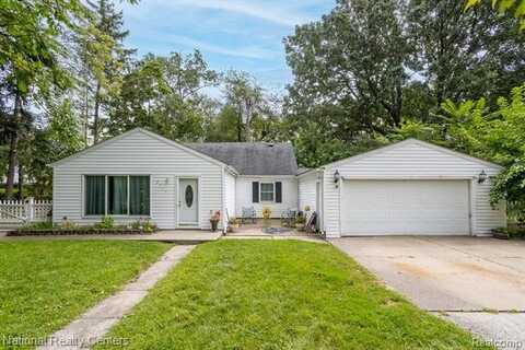 2111 S KARLE Avenue, Westland, MI 48186