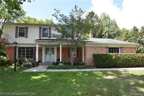 332 WOODEDGE Drive, Bloomfield Hills, MI 48304