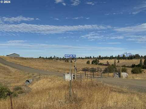 19 Newton RD, Goldendale, WA 98620