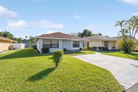 1390 Summit Run Circle, West Palm Beach, FL 33415