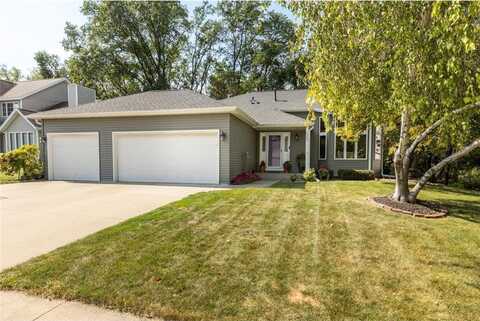 5205 Castlewood Lane NW, Rochester, MN 55901