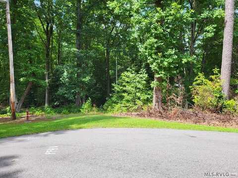 118 Gaston Oaks Lane, Macon, NC 27563