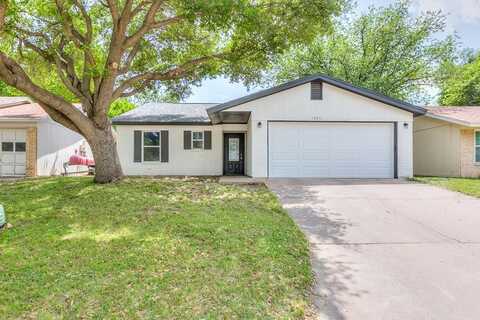 1225 Tres Rios Dr, San Angelo, TX 76903