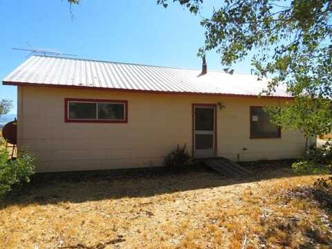 6808 Siskiyou Blvd, Grenada, CA 96038