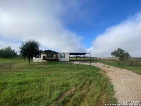 1066 County Road 361 Unit B, La Vernia, TX 78121