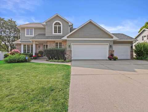 1917 Barrington Circle, Sun Prairie, WI 53590