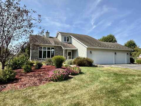 6428 S Edgewater Drive, Beloit, WI 53511