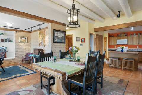 4 Herrada Place, Santa Fe, NM 87508