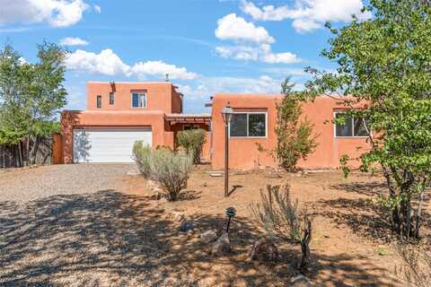 2110 Calle Azulejo, Santa Fe, NM 87505