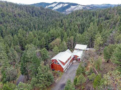 2734 Waters Gulch Road, Jacksonville, OR 97530