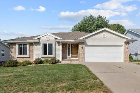 106 WOODBURY Circle, COUNCIL BLUFFS, IA 51503