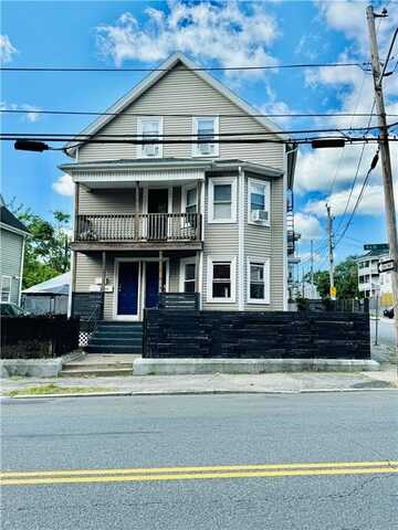 1071 Main Street, Pawtucket, RI 02860