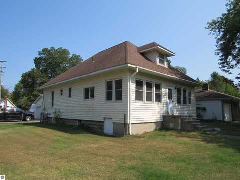 418 Bridge Street, East Tawas, MI 48730