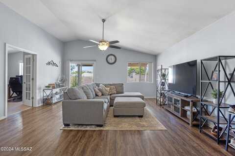 8091 E Sundew Drive, Tucson, AZ 85710