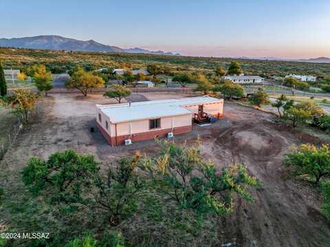 2595 W Beverly Circle, Oracle, AZ 85623