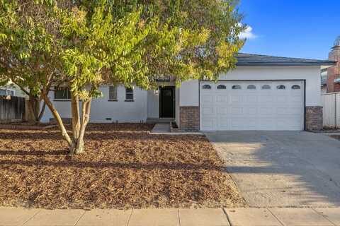 2407 E Acacia Avenue, Fresno, CA 93726