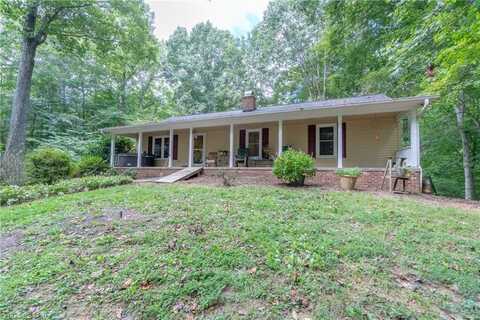 5109 Friendship Circle Road, East Bend, NC 27018