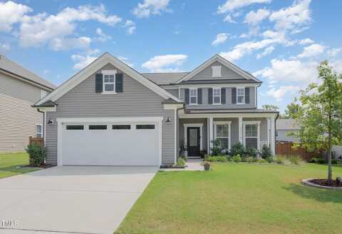 2216 Fairway Green Drive, Fuquay Varina, NC 27526