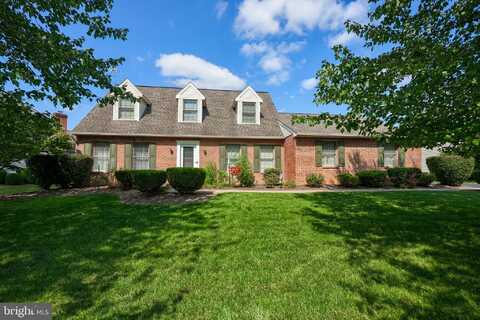 142 LANGFORD CIRCLE, LANCASTER, PA 17601