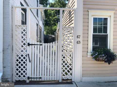 67 SWAN STREET, LAMBERTVILLE, NJ 08530