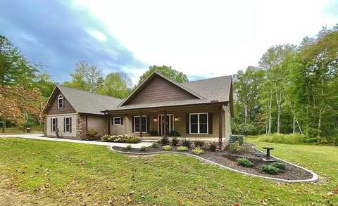 300 East Cove Road, MONTEREY, TN 38574