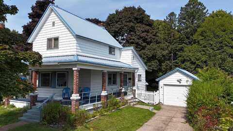 322 W Jackson, Marquette, MI 49855