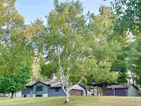 45 S Park, Iron Mountain, MI 49801