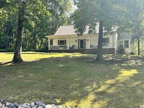 15 Sir Charles Court, Calvert City, KY 42029