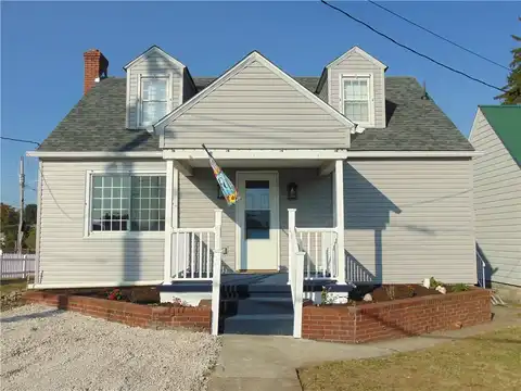 36 Woodlawn Ave, Uniontown, PA 15401