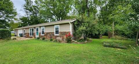 882 N 54th, Fayetteville, AR 72704