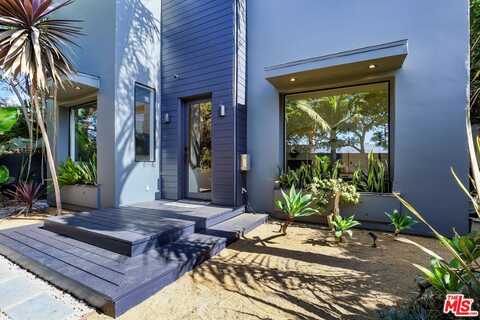 776 Sunset Ave, Venice, CA 90291