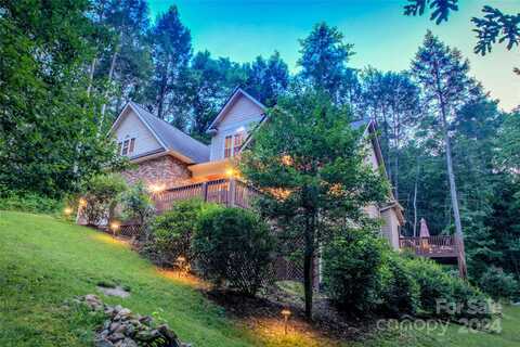 280 Bear River Lodge Trail, Marshall, NC 28753