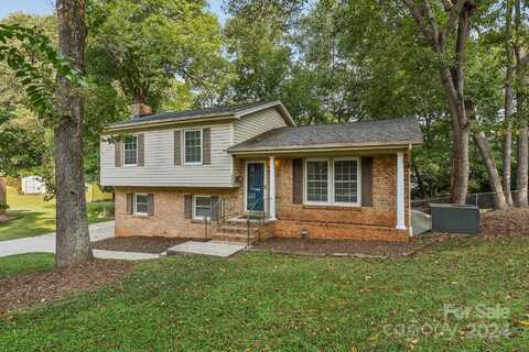 4800 Beechknoll Court, Charlotte, NC 28212