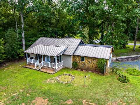 1221 Fairfield Road, Mount Gilead, NC 27371