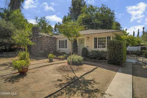 7657 Glencrest Drive, Burbank, CA 91504