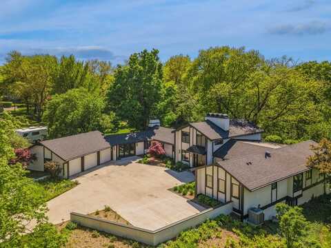 3708 Southern Hills Drive, Des Moines, IA 50321