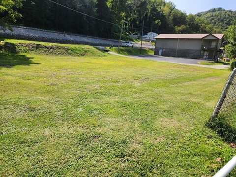 43752 ST HWY 194 E, Freeburn, KY 41528