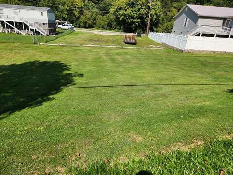 43774 ST HWY 194 E, Freeburn, KY 41528