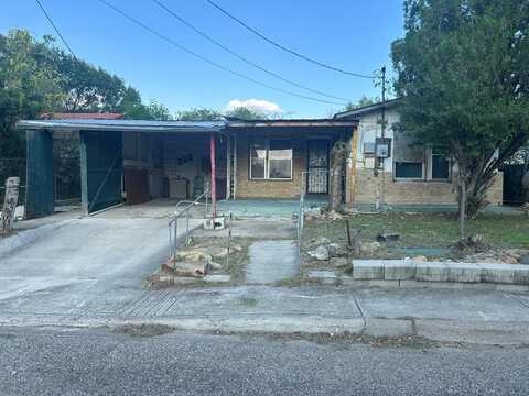 250 Blanco St., Eagle Pass, TX 78852