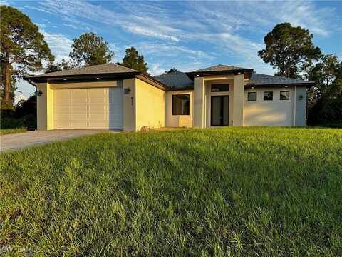 832 Warren Street E, Lehigh Acres, FL 33974