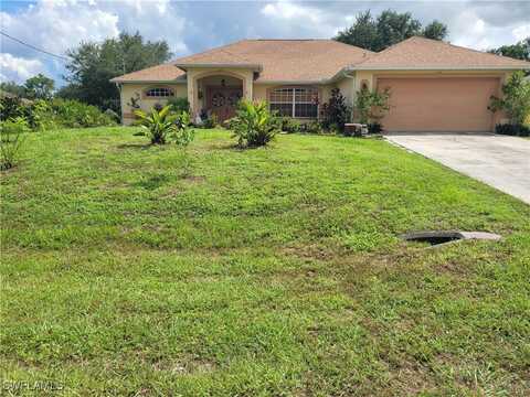 2611 65th Street W, Lehigh Acres, FL 33971