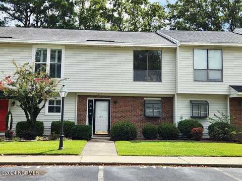 2171 Fox Run Drive, Kinston, NC 28504