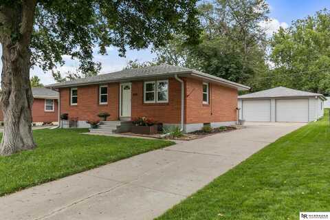 4010 N 12th Street, Lincoln, NE 68521