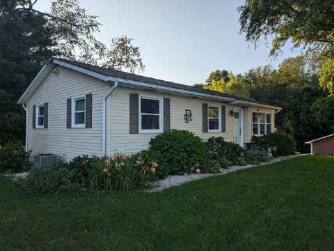 668 S Shaytown Road, Vermontville, MI 49096