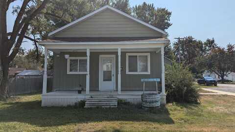 305 E Saginaw Street, Merrill, MI 48637